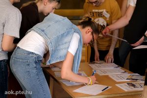 https://felvi.aok.pte.hu/static-files/54203/DSCF0288._w_300_h_300.jpg