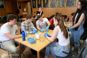https://felvi.aok.pte.hu/static-files/54246/DSCF0229._w_300_h_300.jpg