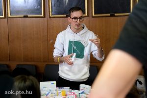 https://felvi.aok.pte.hu/static-files/54273/DSCF0187_1._w_300_h_300.jpg