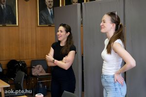https://felvi.aok.pte.hu/static-files/54280/DSCF0177_1._w_300_h_300.jpg