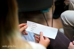 https://felvi.aok.pte.hu/static-files/54320/DSCF0133_1._w_300_h_300.jpg