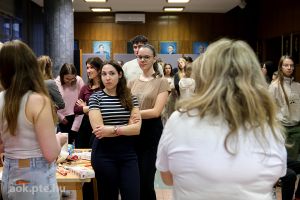 https://felvi.aok.pte.hu/static-files/54329/DSCF0121_1._w_300_h_300.jpg