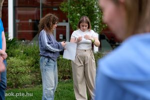 https://felvi.aok.pte.hu/static-files/54375/DSCF0064_1._w_300_h_300.jpg