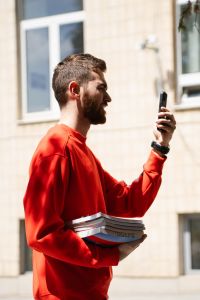 https://felvi.aok.pte.hu/static-files/55713/aok_parkavatas_20250519_046_kerekes._w_300_h_300.jpg