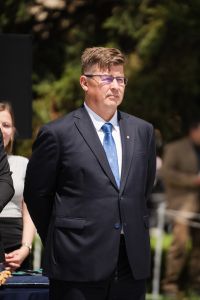 https://felvi.aok.pte.hu/static-files/55722/aok_parkavatas_20250519_055_kerekes._w_300_h_300.jpg
