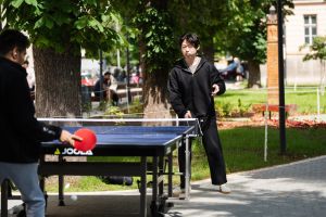 https://felvi.aok.pte.hu/static-files/55801/aok_parkavatas_20250519_134_kerekes._w_300_h_300.jpg